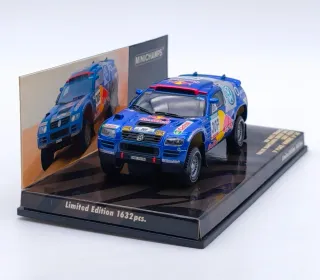 VOLKSWAGEN RACE TOUAREG DAKAR 1:43 MINICHAMPS