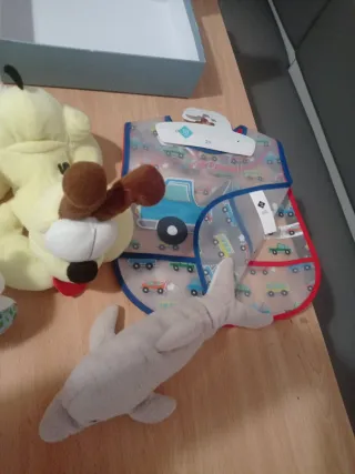 Caja regalo bebé peluches y accesorios