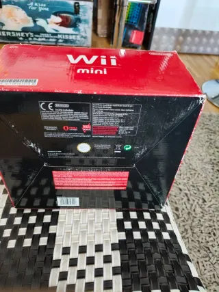 Nintendo Wii Mini + Wii Sports