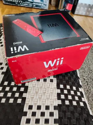 Nintendo Wii Mini + Wii Sports