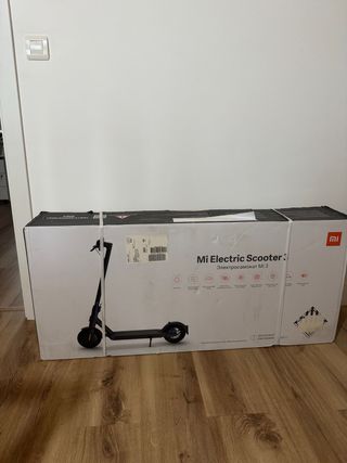 Patinete Eléctrico Xiaomi Mi Electric Scooter 3