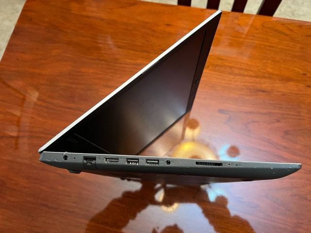 Lenovo Ideapad 330 8GB RAM SSD