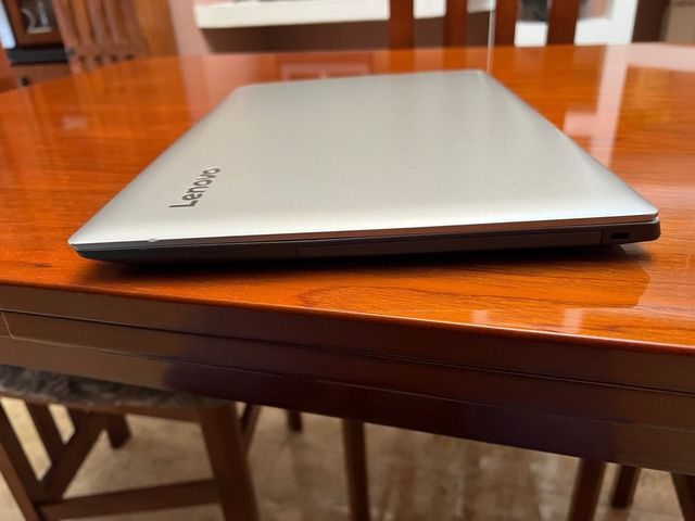 Lenovo Ideapad 330 8GB RAM SSD