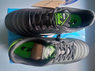 N 38 / Botas de fútbol nuevas Joma Toledo