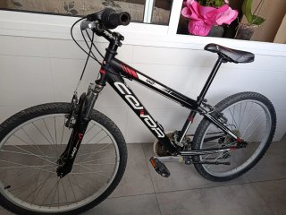 Bicicleta CONOR 440 24" Negro/Rojo.