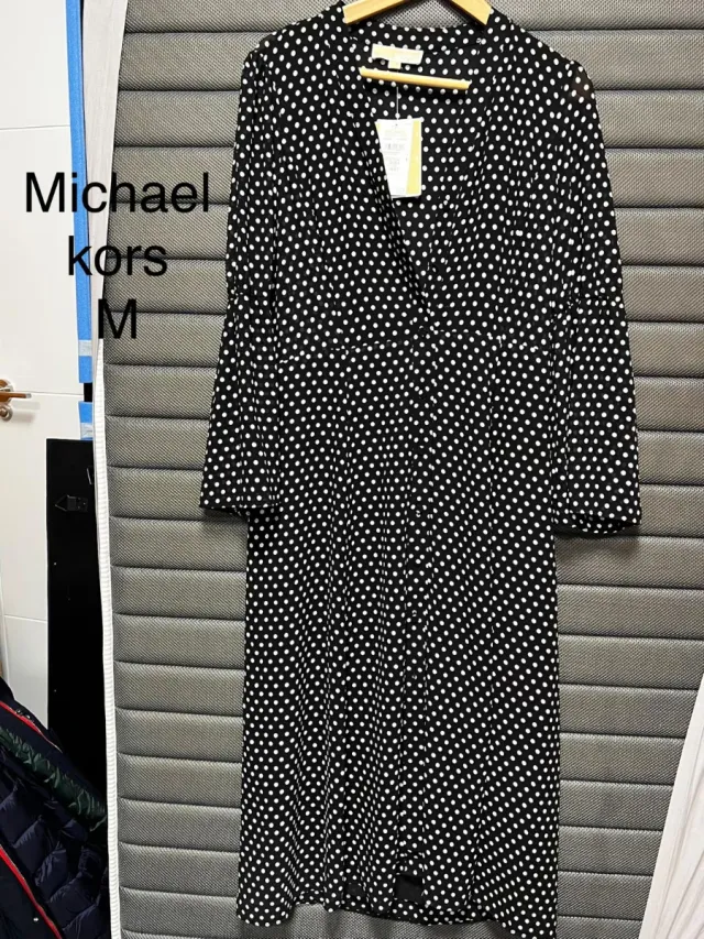 Vestido Michael Kors lunares negro talla M