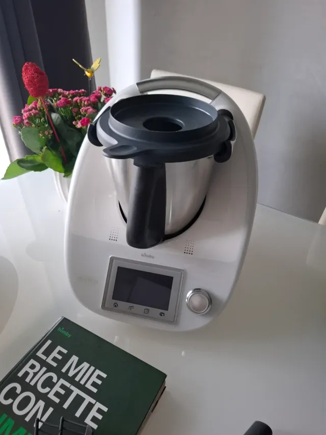 BIMBY THERMOMIX TM5 COMPLETO A SOLI 310 EURO