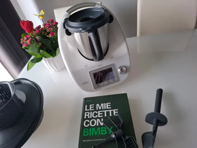 BIMBY THERMOMIX TM5 COMPLETO A SOLI 310 EURO