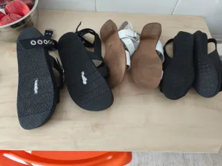 3 Sandalias Verano Piel Negra y Blanca