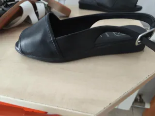 3 Sandalias Verano Piel Negra y Blanca