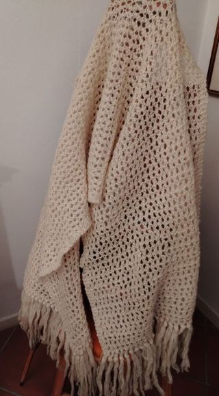 Sciarpa/coprispalle fatto a mano