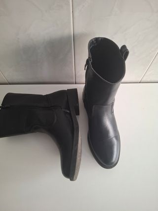 Lote Zapatos Dansi y Botas Piel Talla 37