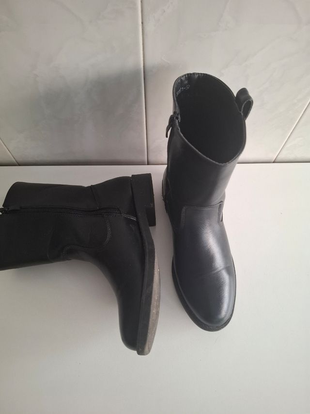 Lote Zapatos Dansi y Botas Piel Talla 37
