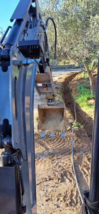 Trabajos con miniexcavadora