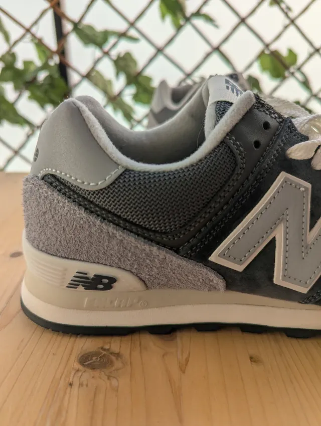 Zapatillas New grises