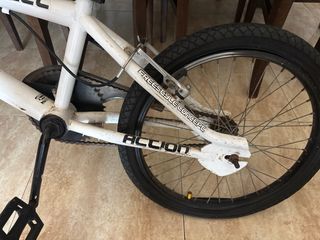 Bicicleta BMX Scree XR Acción