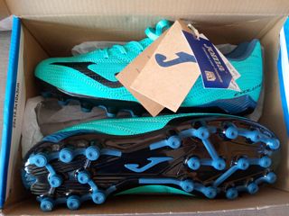 N 38 / Botas nuevas de fútbol Joma