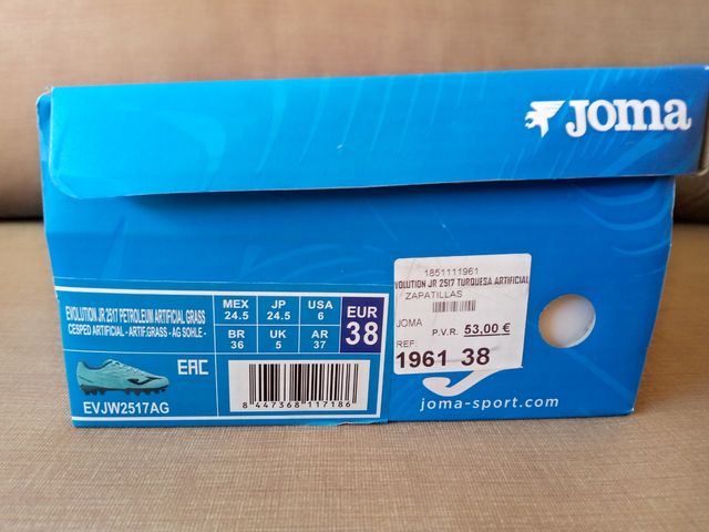 N 38 / Botas nuevas de fútbol Joma