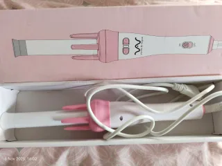 Sandalias plateadas y con tacones