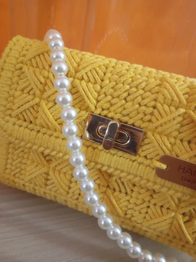 Minibag gialla con perle