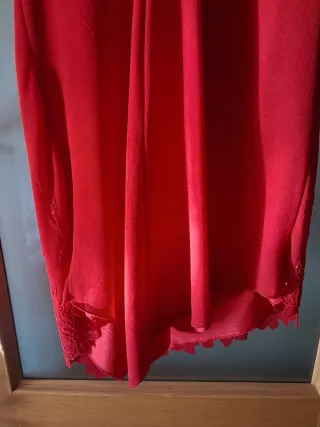 Vestido rojo fiesta con pedrería