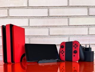 Nintendo Switch OLED Edición Mario Roja