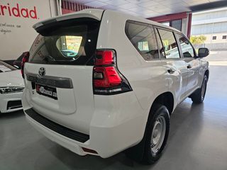 Toyota Land Cruiser 2.8 D-4D 177CV GX
