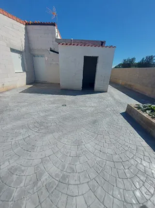 Hormigón liso e impreso.