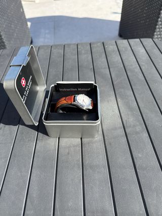 Reloj Swiss Military Caja Metálica Marrón