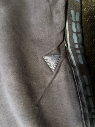 Pantalón de chándal Guess gris