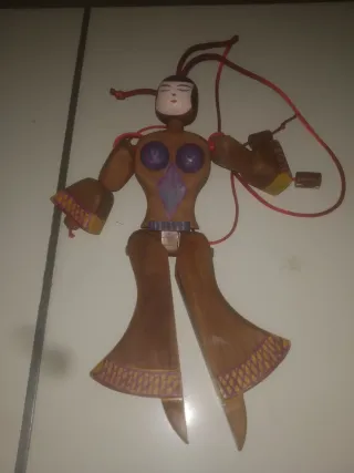 Marioneta de madera artesanal