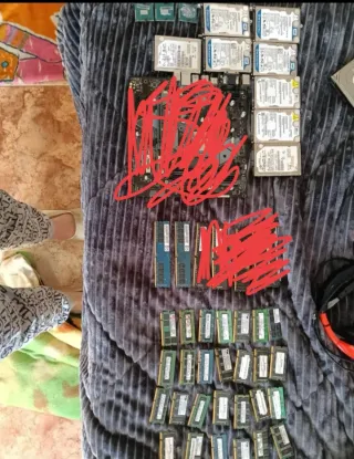 Se vende conjunto de piezas de Ordenador