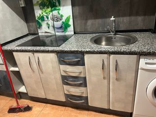 Muebles de Cocina Beige y Gris