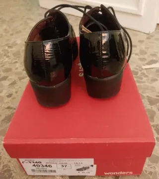 Zapato Oxford Charol Wonders Negro