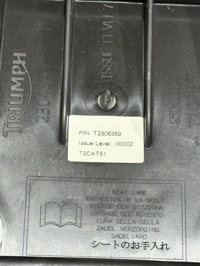 Asiento Moto Triumph 3D Mesh Trasero