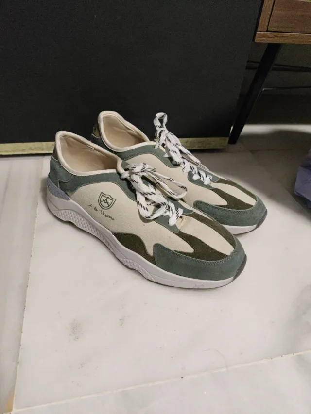 Zapatillas A la Vaquera Talla 42 Beige/Verde