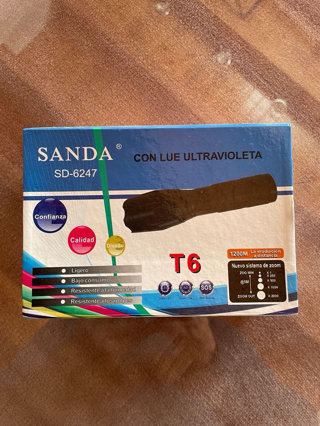 Linterna Táctica LED Recargable