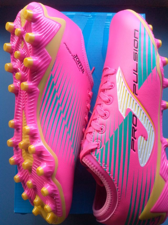 N 44 / Botas de fútbol nuevas Joma Propulsión