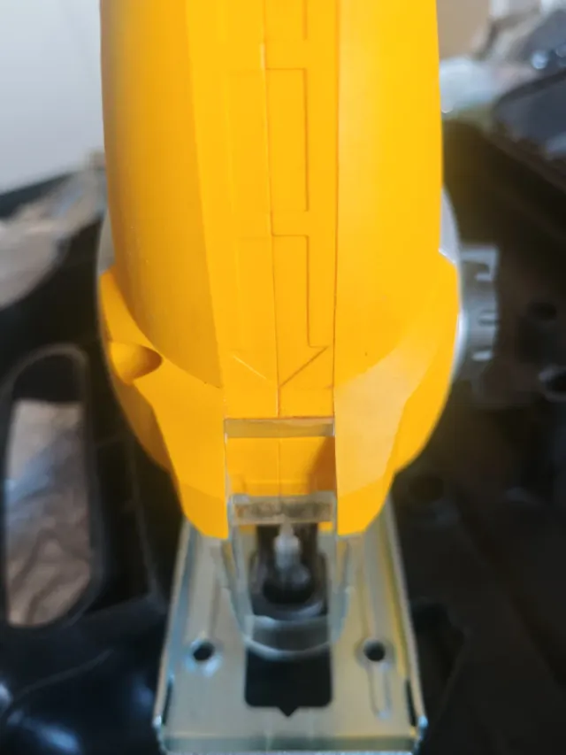 Sierra de calar Stanley 600W