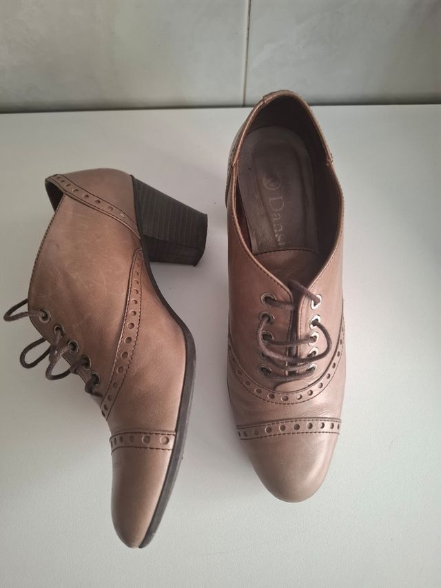 Zapatos de piel Dansi Talla 37 25e