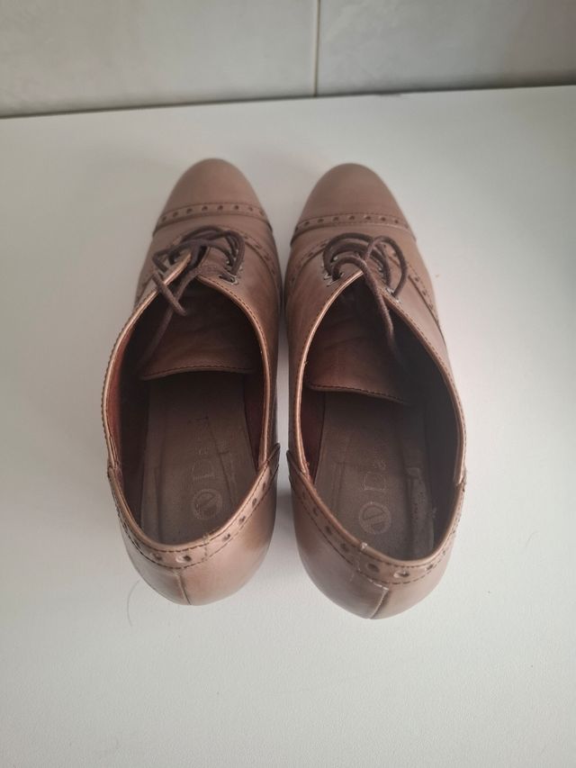 Zapatos de piel Dansi Talla 37 25e