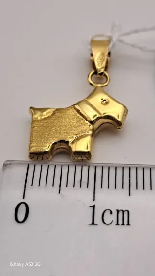Colgante perro oro 18k