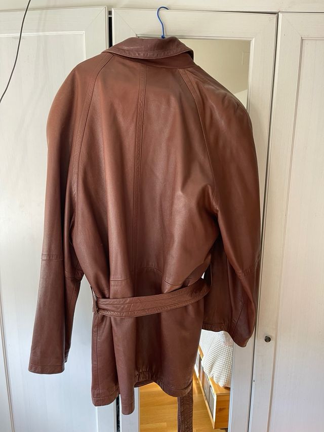 Cazadora de cuero marrón hombre