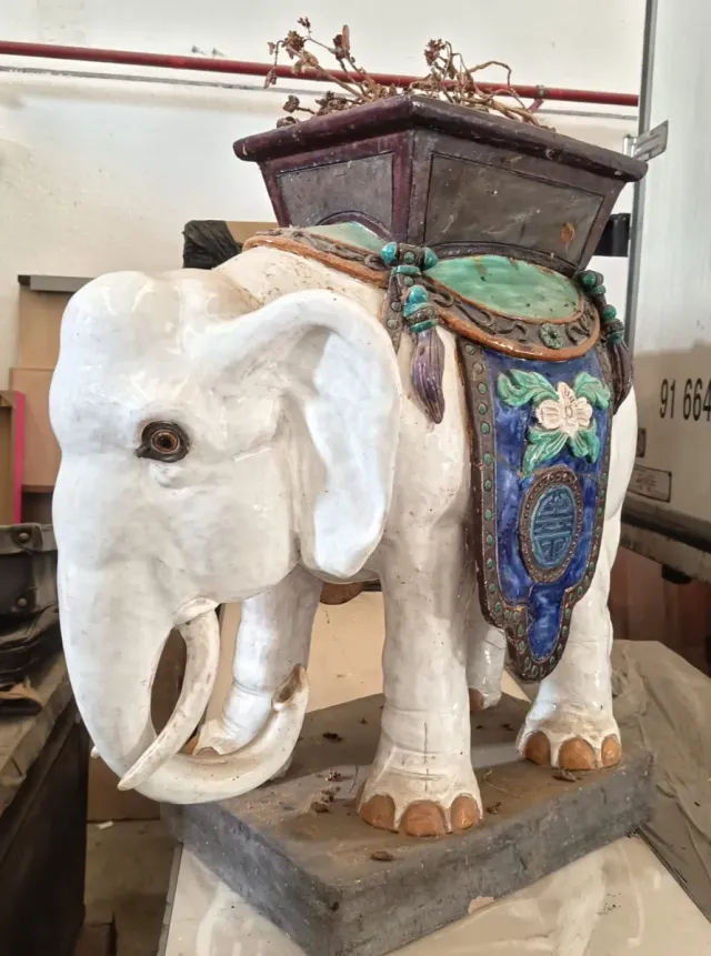 Figura Elefante con Macetero Cerámica