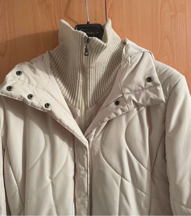 Abrigo Mango Crema Talla XL