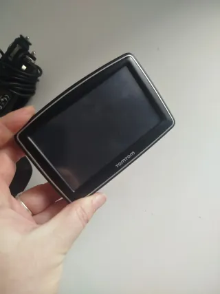 GPS TomTom ONE con funda y cargador