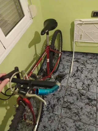 Bicicleta de Montaña Roja M-200