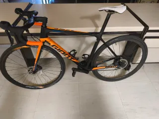 Bicicleta Giant Carbono Carretera talla 53