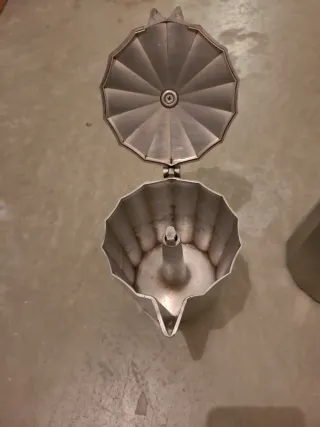 Cafetera Italiana Plata y Negra