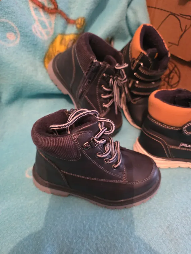 Botas niño azul marino